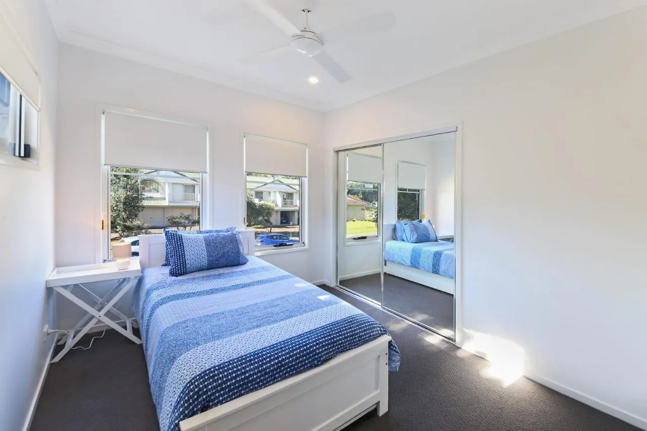 11 Ann Street Villa Coolum Beach 0*,